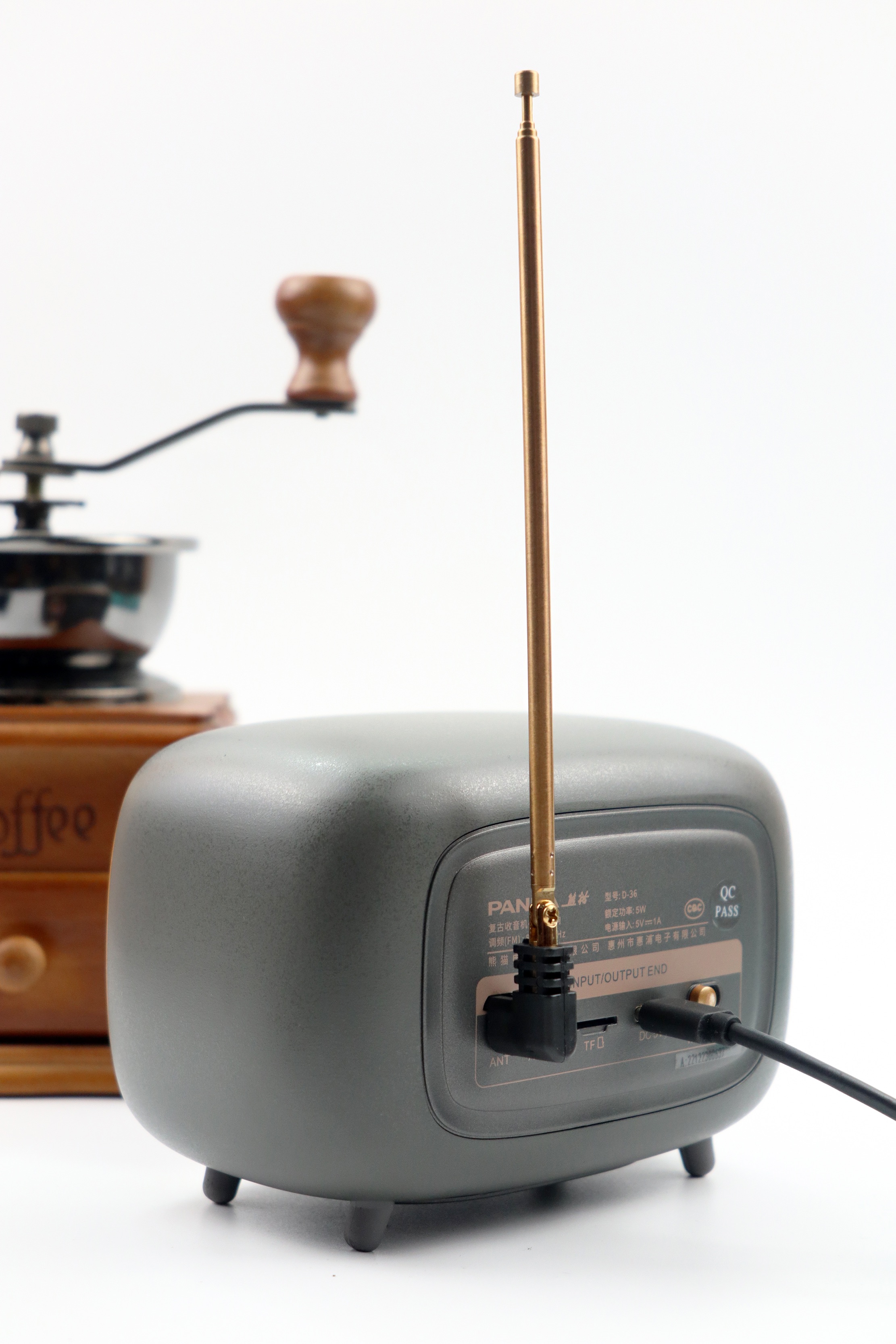 熊猫复古收音机1936评测,复古熊猫音响