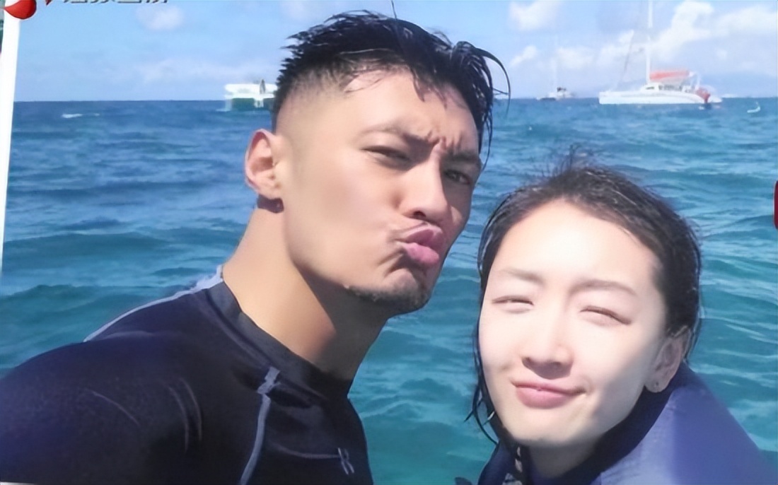 三金影后周冬雨黄晓明,三金影后被嫌弃