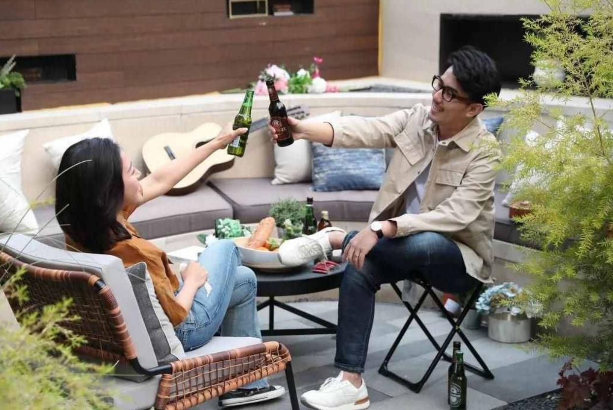 给孩子金钱不如给孩子游学经历,10万给孩子出国游学