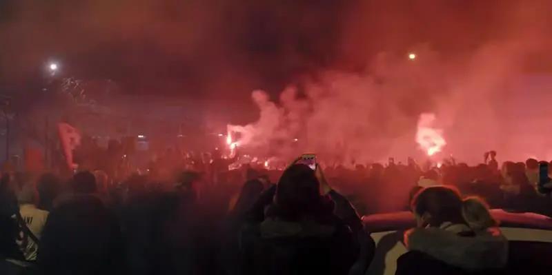 内马尔躺夺冠军成为人生赢家,内马尔最新比赛视频全过程