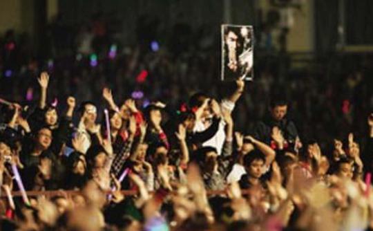 庞龙是怎么火起来的,靠一首歌赚三亿