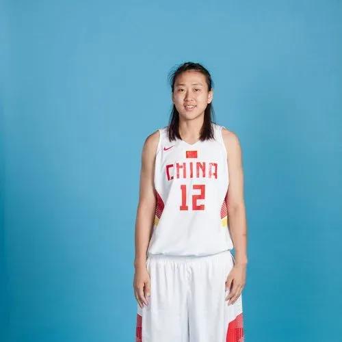 中国女篮战胜日本，获得亚洲杯冠军，感谢15位女篮功臣！