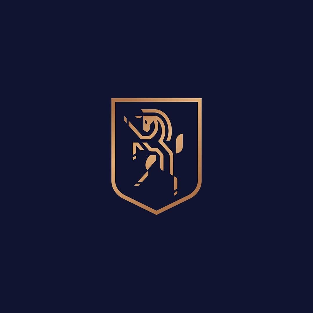 logos：白马啸西风！一组有力量感的马元素标志设计分享