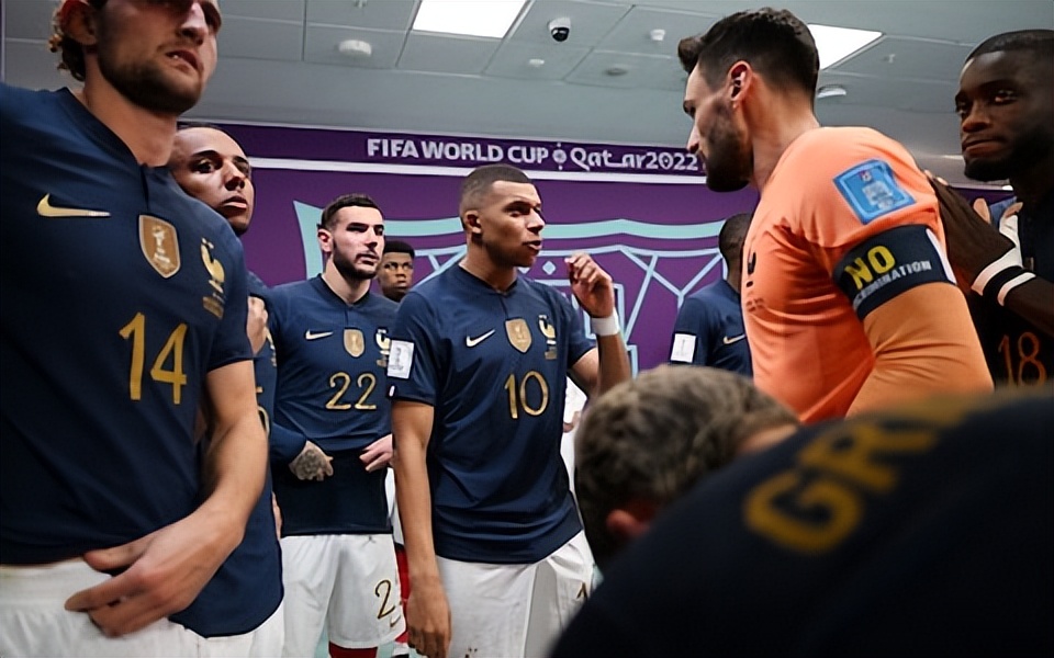 凯恩世界杯射丢点球回应,英格兰被淘汰痛哭图片