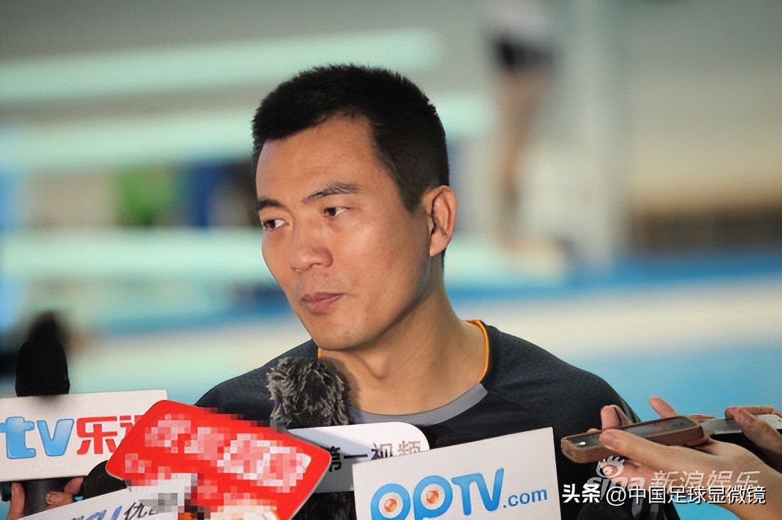 黄健翔谈国足反腐,黄健翔炮轰中国男足视频