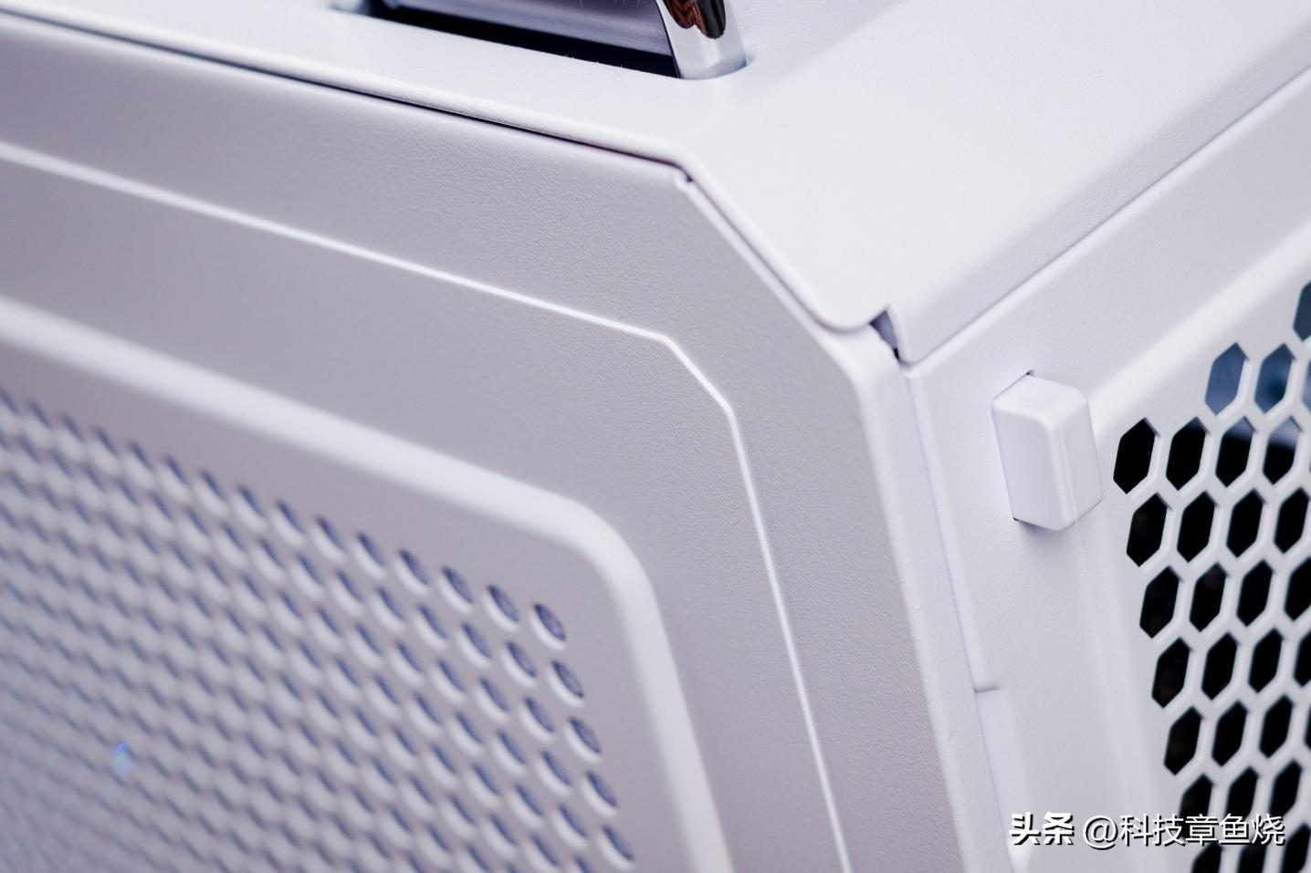 华硕tuf502机箱配置,华硕tuf502弹药库无界版机箱