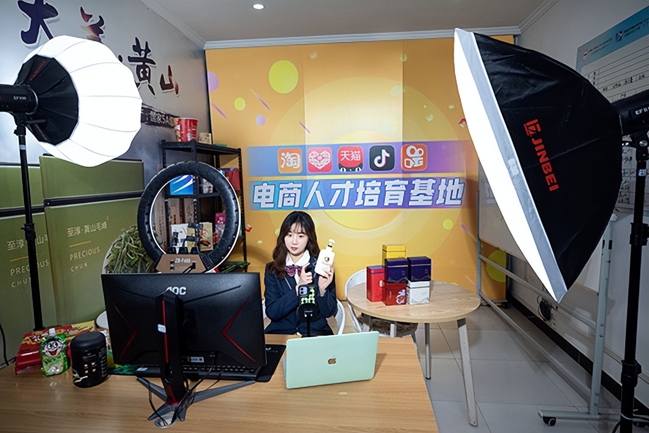 中职女孩子适合学什么专业,读中职的女生适合什么专业