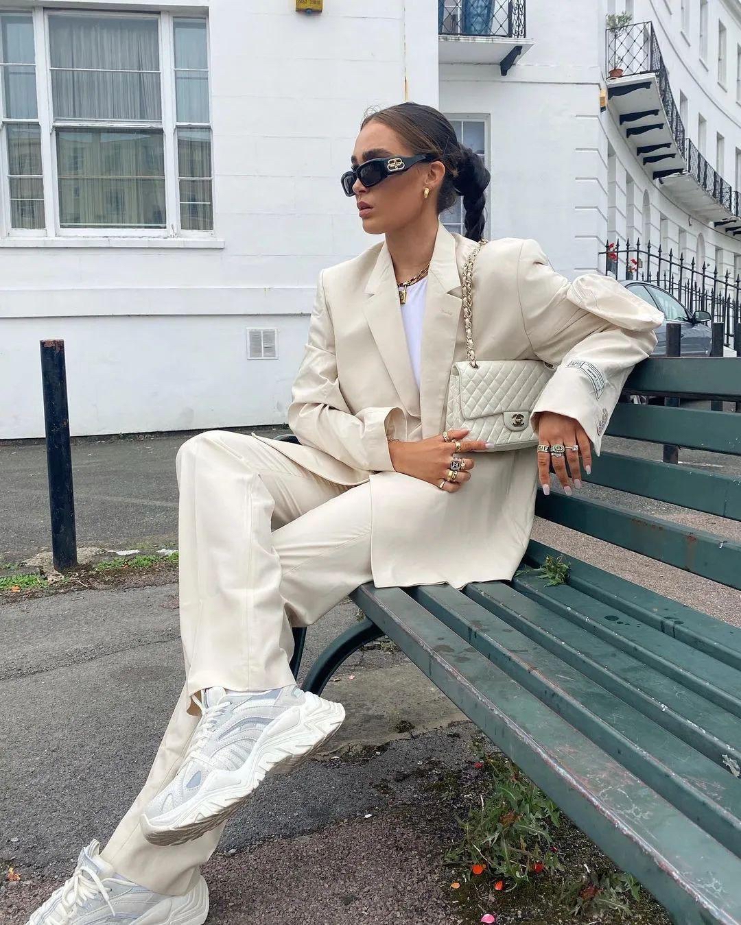 松弛舒适时髦的穿搭,松弛时尚感