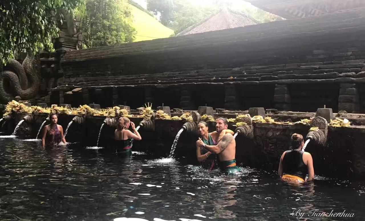 印象巴厘岛圣泉寺,巴厘岛的万种风情