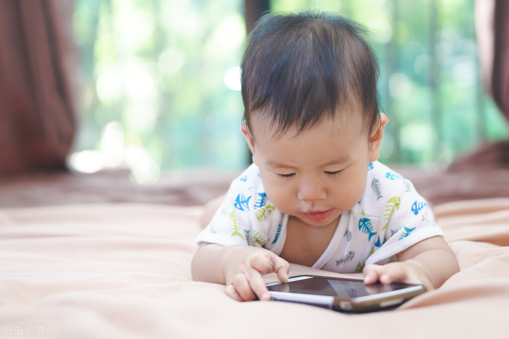 手机调到飞行模式会显示轨迹吗,手机飞行模式苹果手表还能用吗