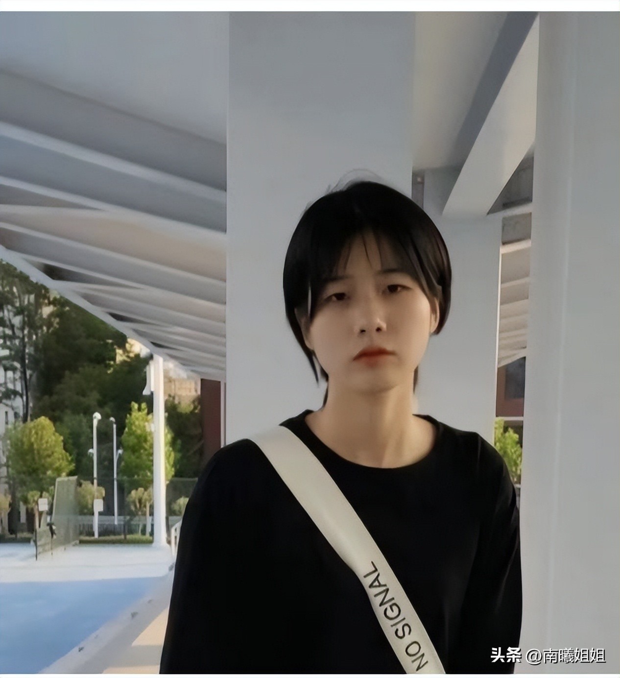 流行齐耳短发烫发型,最流行的齐耳短发烫发