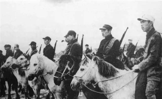 恶魔马步芳强占自己的亲侄女，*躏蹂**数千女性，他会有何下场？