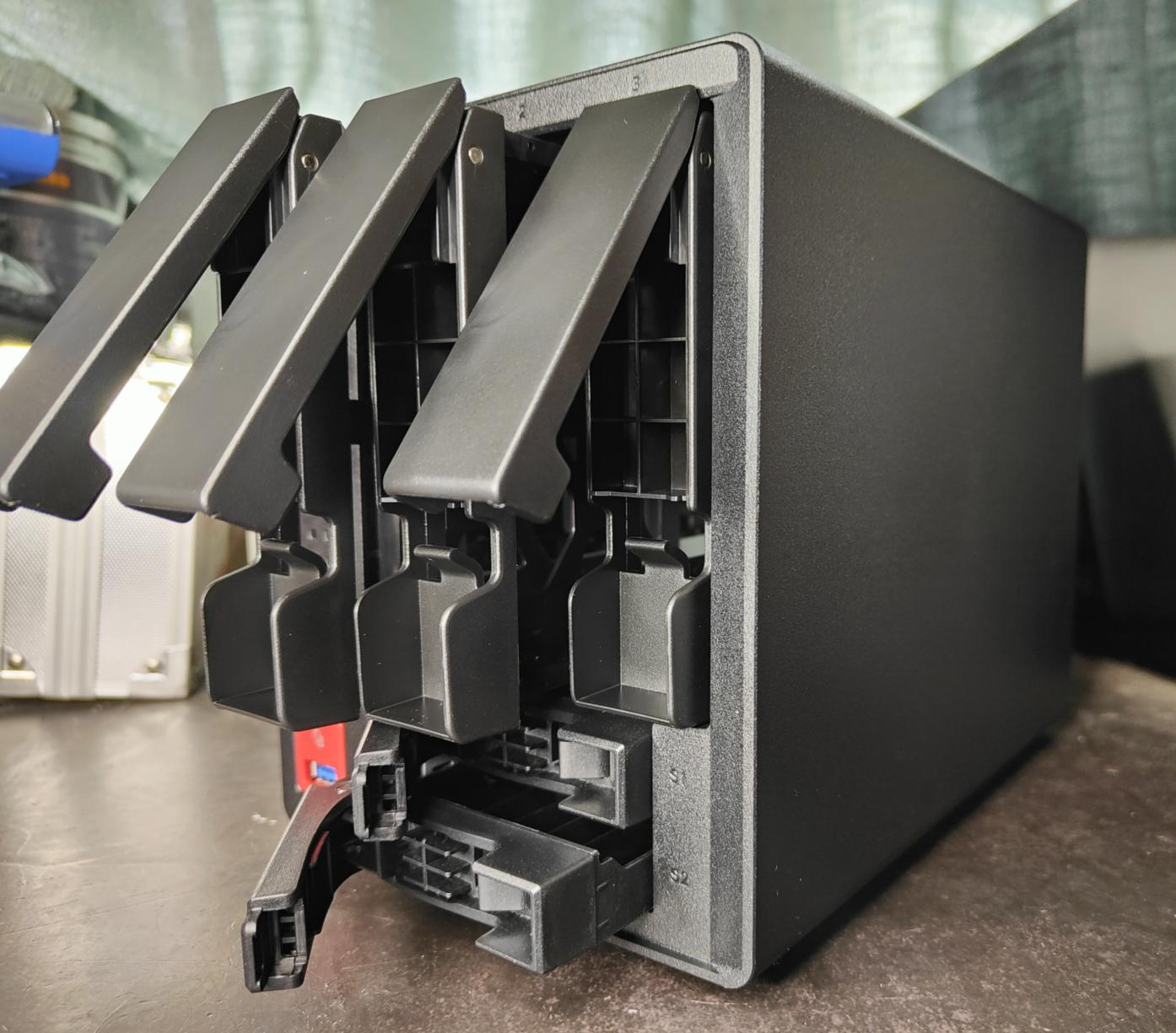 威联通nas新手入门,威联通nas详细教程