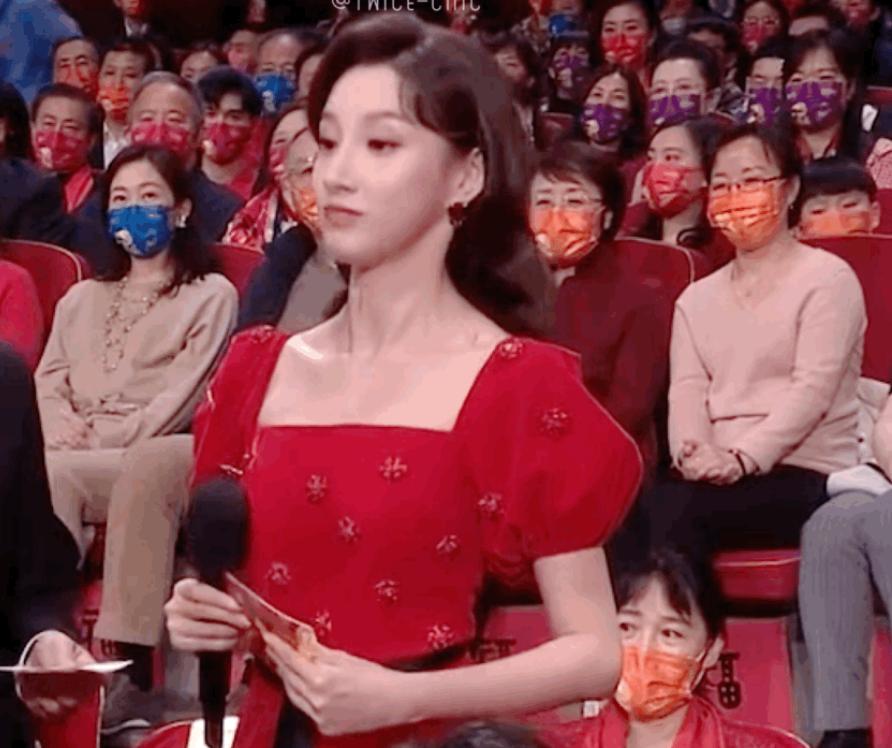 马凡舒最新视频,马凡舒走红秀全程