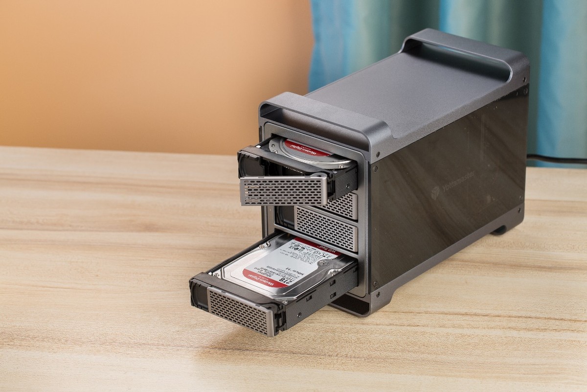 给自己的重要数据安一个好家，Yotamaster磁盘阵列柜评测