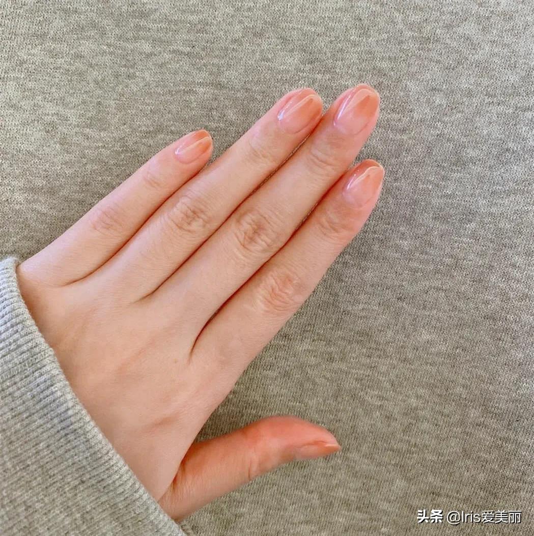 杨丞琳美甲25款,杨丞琳配色美甲