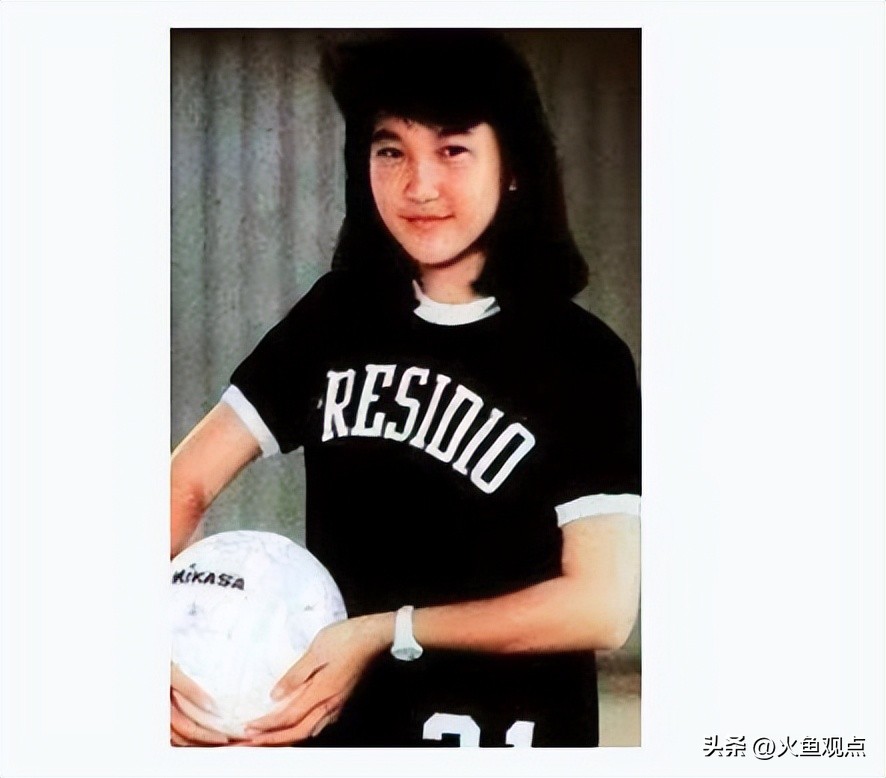 李玟因为被了解是幸福的,李玟笑容背后藏着无奈与心酸