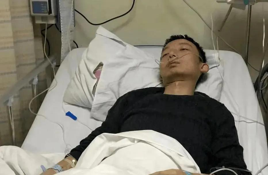 三石不惧三拒绝，更新动态自励：没有人能将你打败，除了自我投降