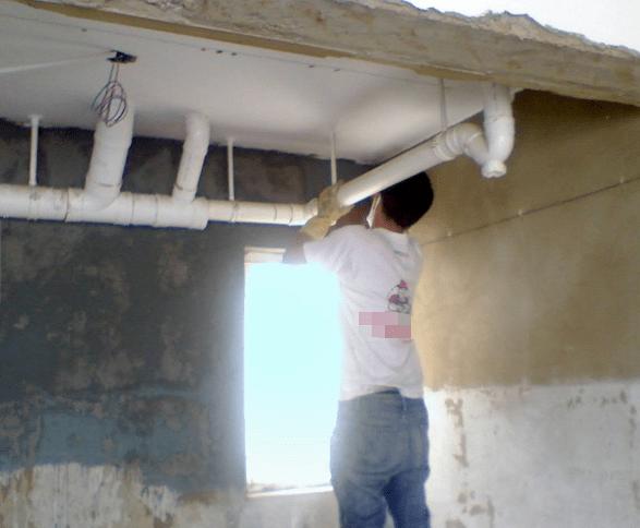 济南屋顶漏水维修上门服务,济南天桥专业修屋顶漏水