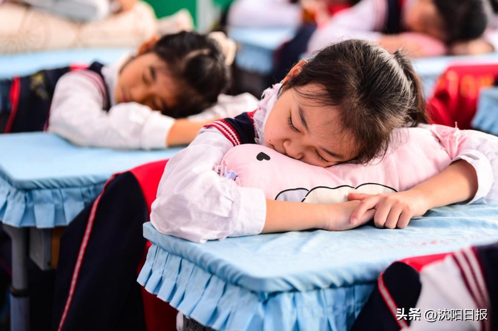 睡眠操小学,睡眠操手指操