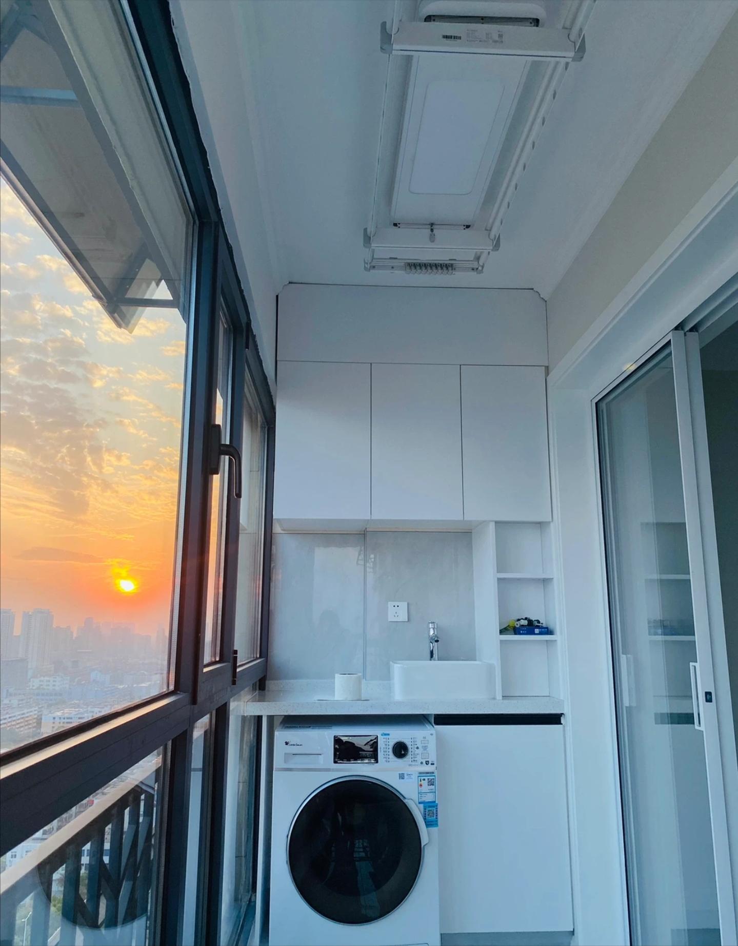 晾衣架极简的好吗,简单又时尚的晾衣架