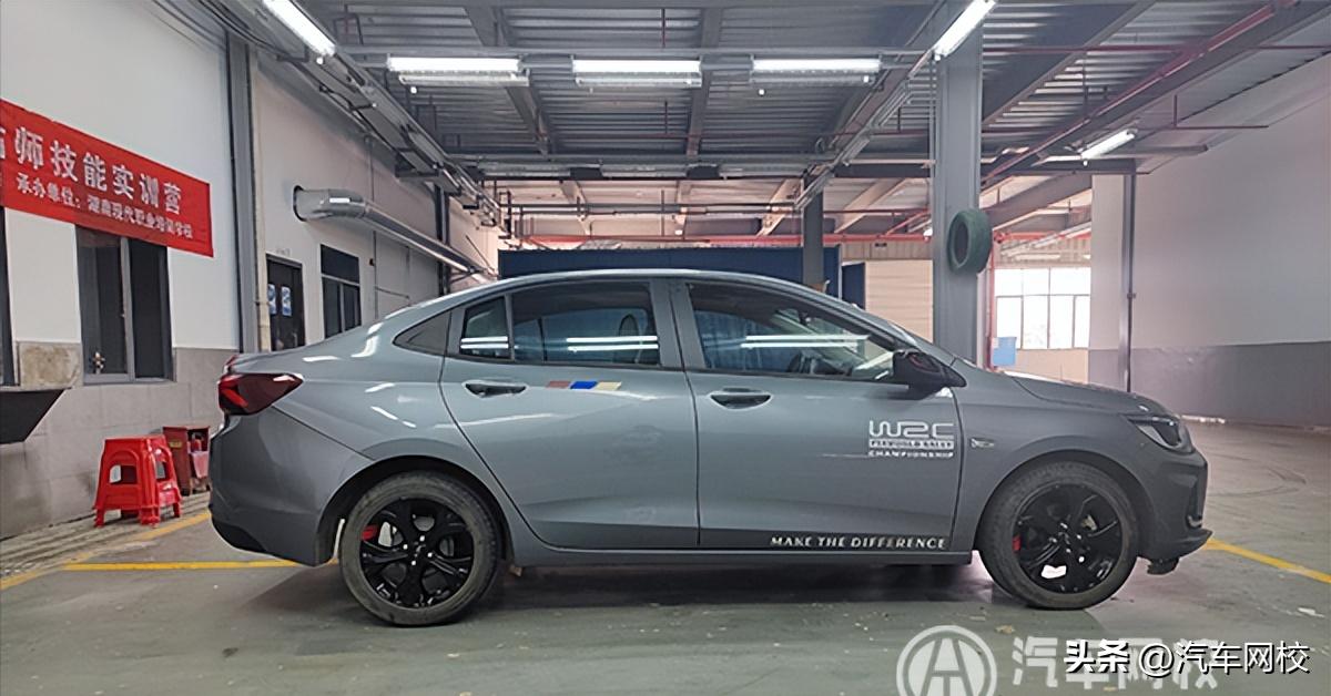 雪佛兰科沃兹2016款天窗二手报价,雪佛兰科沃兹2020款二手车报价