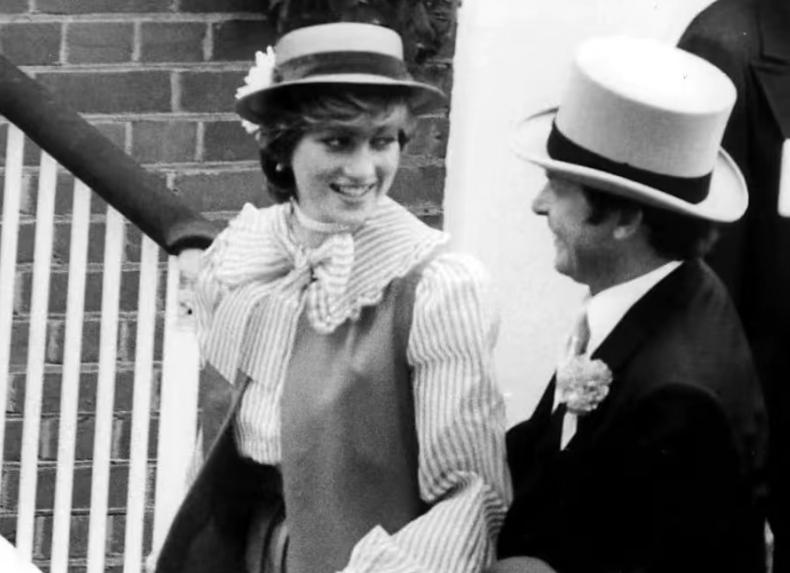 戴安娜的2个著名情人：一个用她挣钱为她自杀，一个陪她命丧黄泉