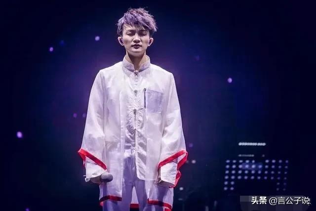 9位瘦成纸片人的男星,骨瘦如柴的皮包骨男明星