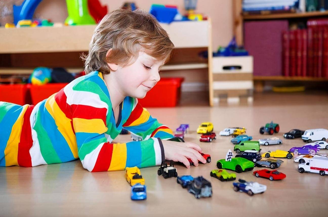 孩子每天想买东西该怎么教育,小孩要求买东西怎么高情商解决