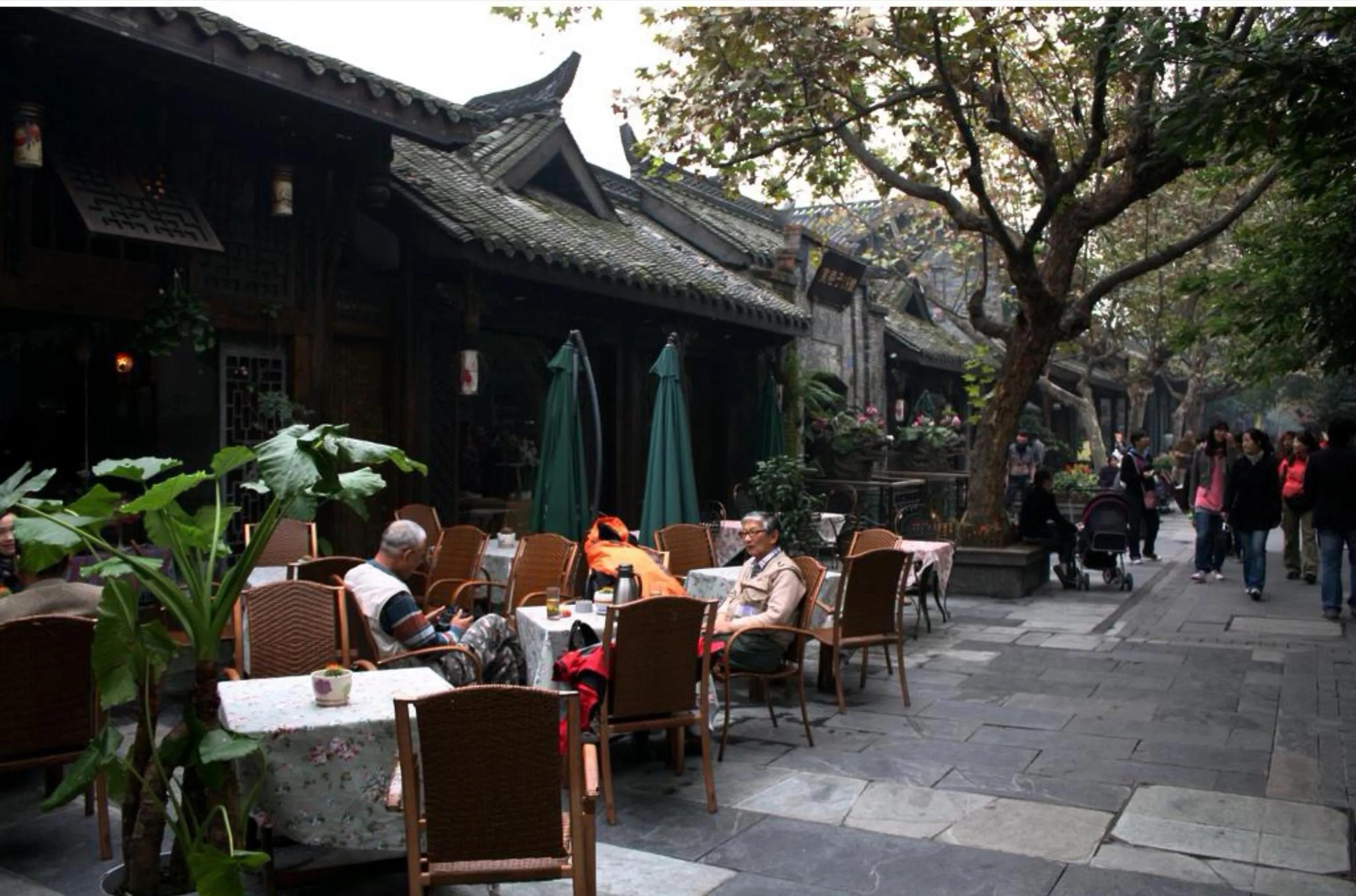 成都美食一条街排行榜成华区,成都美食宽窄巷子店