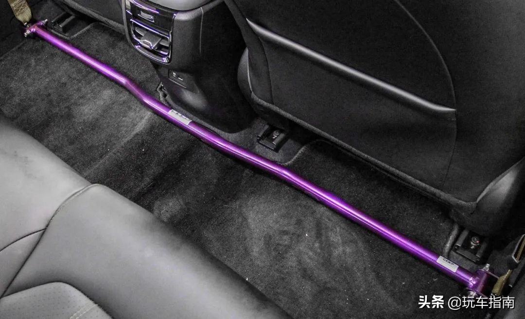 传祺影豹j152021跟2023款有什么区别,传祺影豹r1.5tr-style赛道版落地价