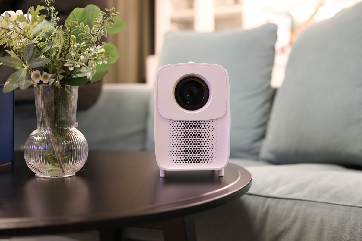 刻刻投影仪2022款d5,年轻人的第一台投影