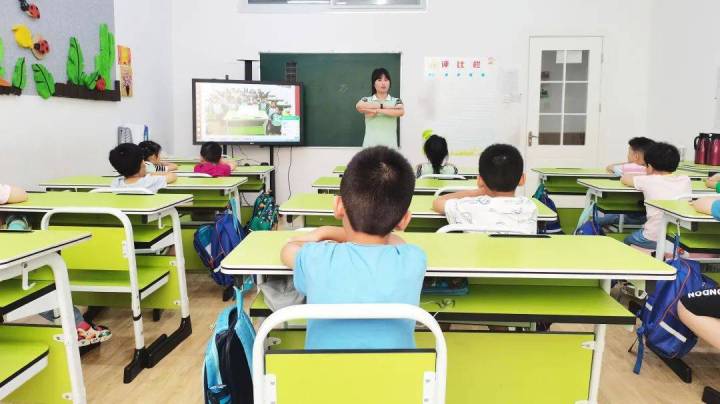 宜童的孩子夏天在干什么？一起向着进入普教小学的目标冲刺吧