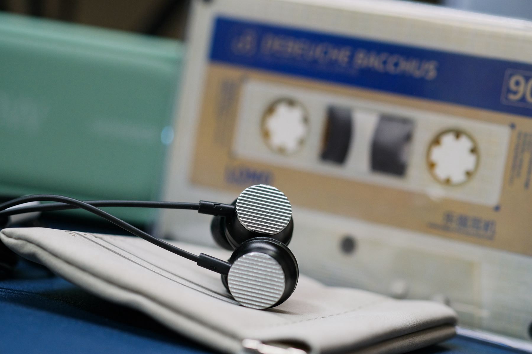 顶级动圈入耳式耳机测评,超大动圈hifi耳机测评