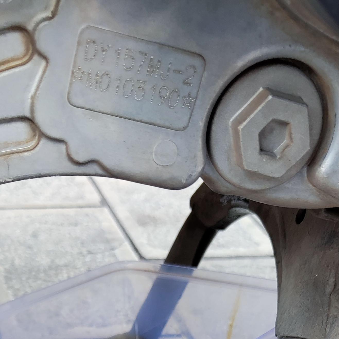 大阳adv350踏板摩托车机油格更换,大阳摩托车老款踏板125怎么换机油