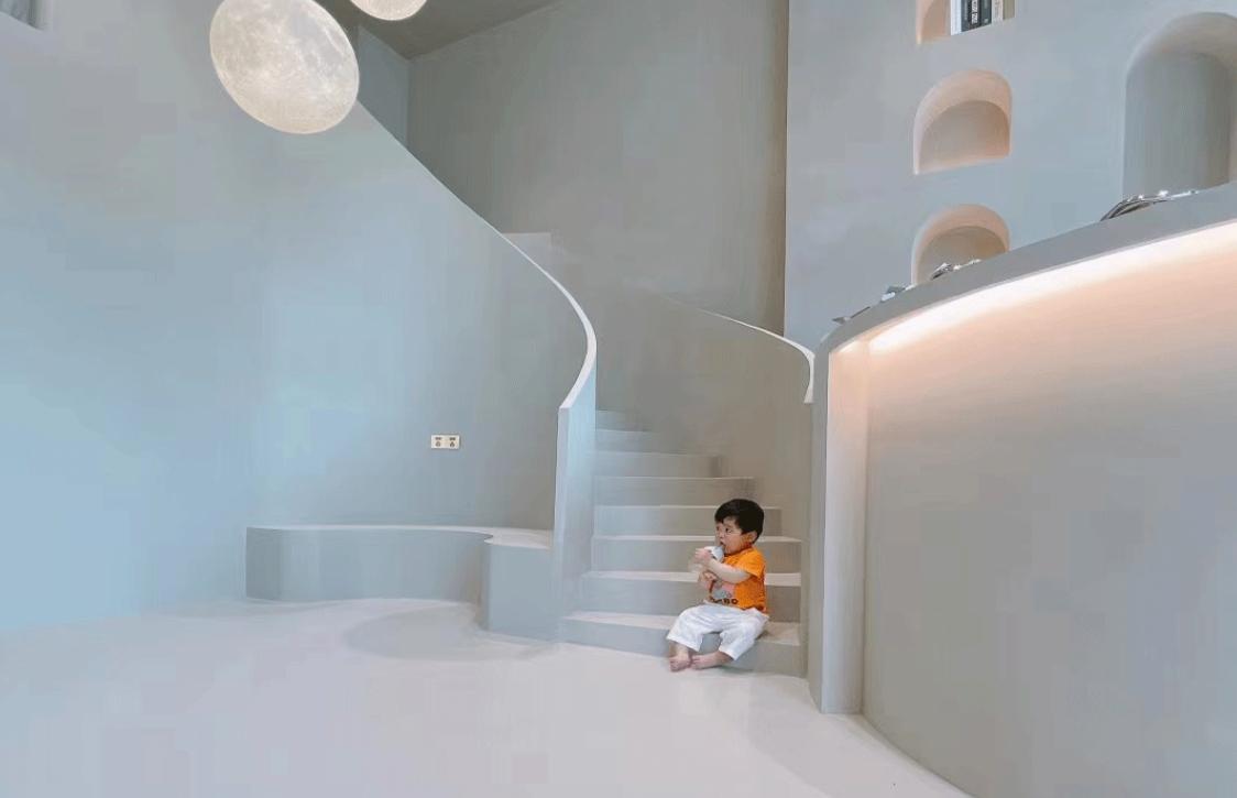 FUFINI微水泥案例｜柔白打造极简｜福州U SHOOOP美容院