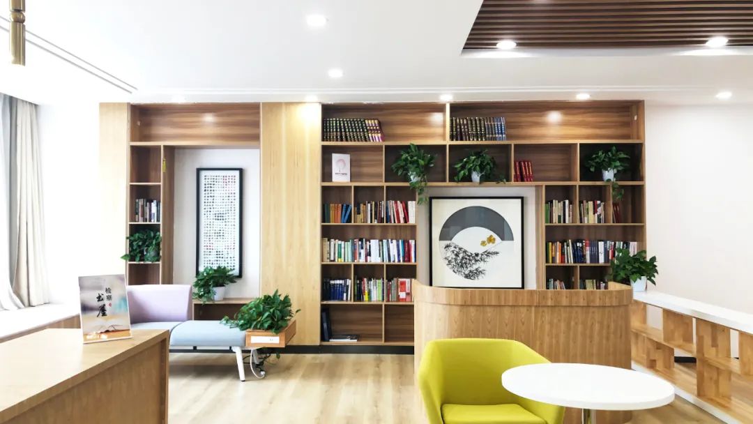 世界读书日检察官在看什么书,世界读书日检察干警们的私藏书单