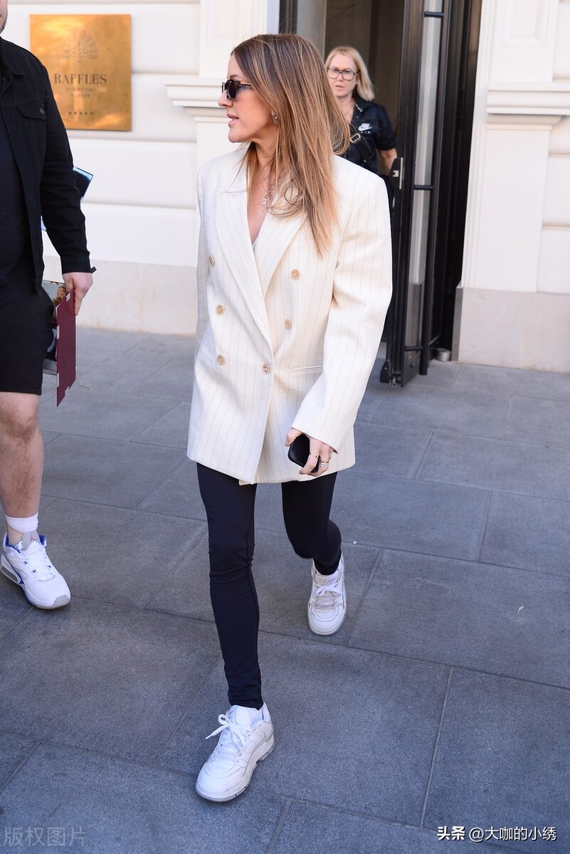 艾莉古尔丁穿搭,艾莉古尔丁mv视频