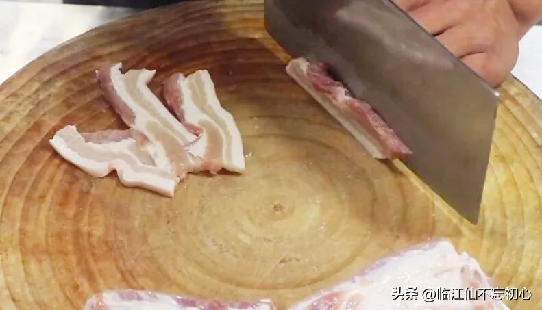 南昌羊子巷美食粉蒸肉,南昌客家米粉蒸肉做法