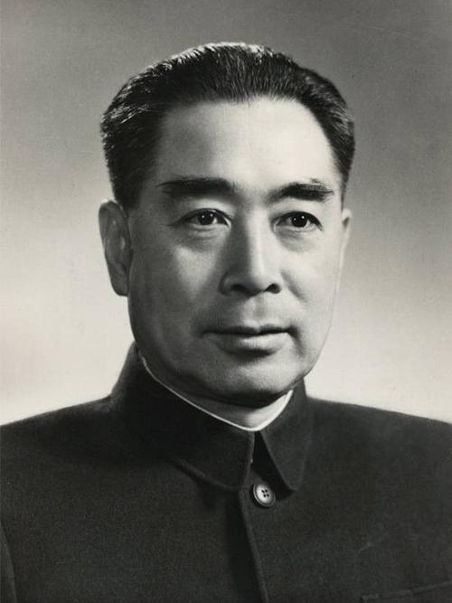 1956年，毛主席向蒋介石承诺：台湾军政大权仍由蒋介石管理