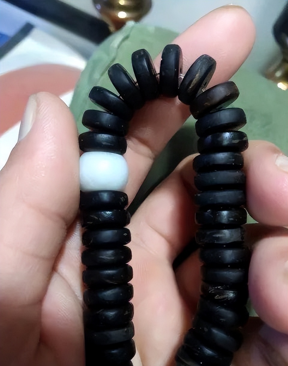 这届玩友已经“废”了，自制文玩之路越走越远，臭哄哄也能玩？