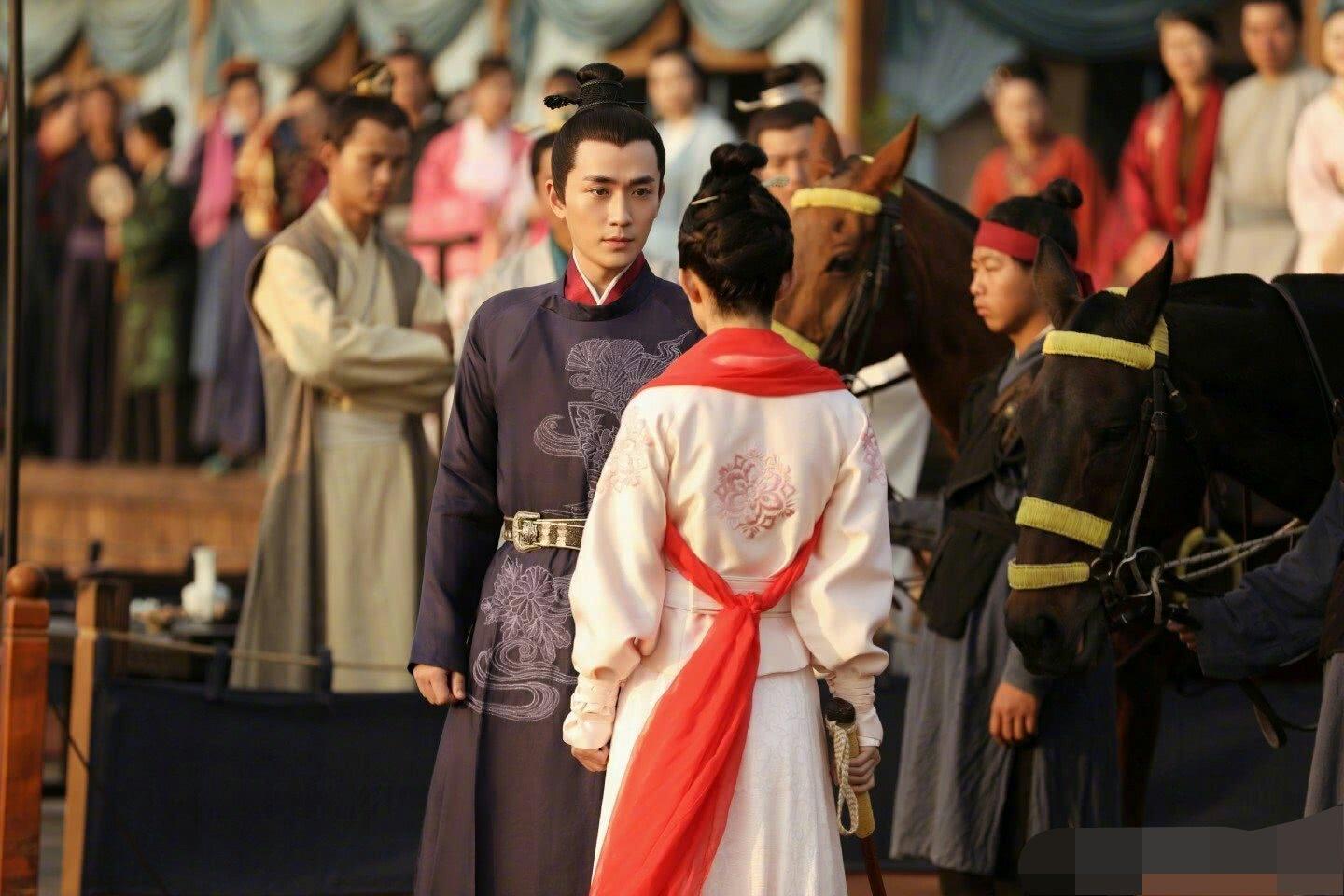 历年春晚姜昆相声,姜昆虎年春晚相声大家怎么评价的