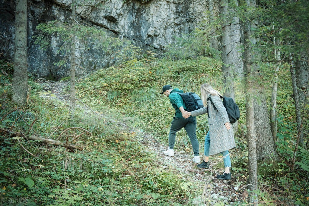 丈母娘嫌女婿矮完整版,丈母娘身高低影响下一代吗