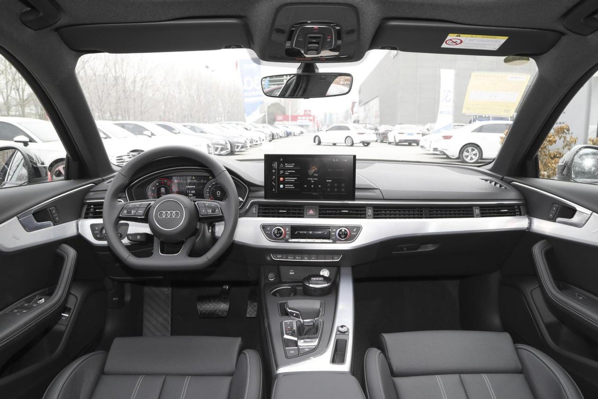 17-19款奥迪a4l驾驶感受,深度测评19款奥迪a4l时尚