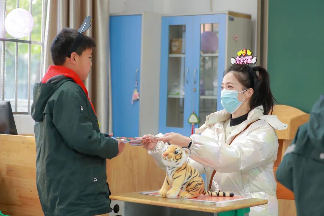 期末的华丽转型，南师附中树人学校附属小学的趣味游考太有创意了