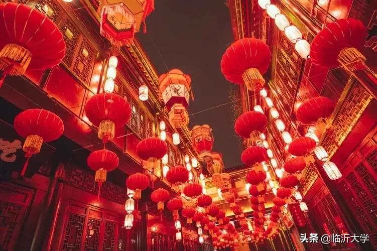 描写元宵节的优美诗句40句精华,元宵节浪漫的诗句