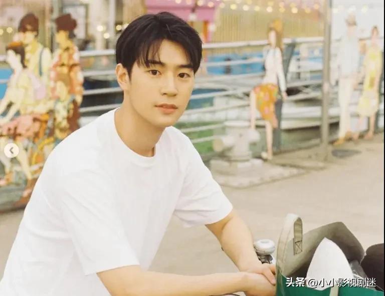 养眼爆肌反差奶狗脸最爱哪一款？「10大天菜韩星」