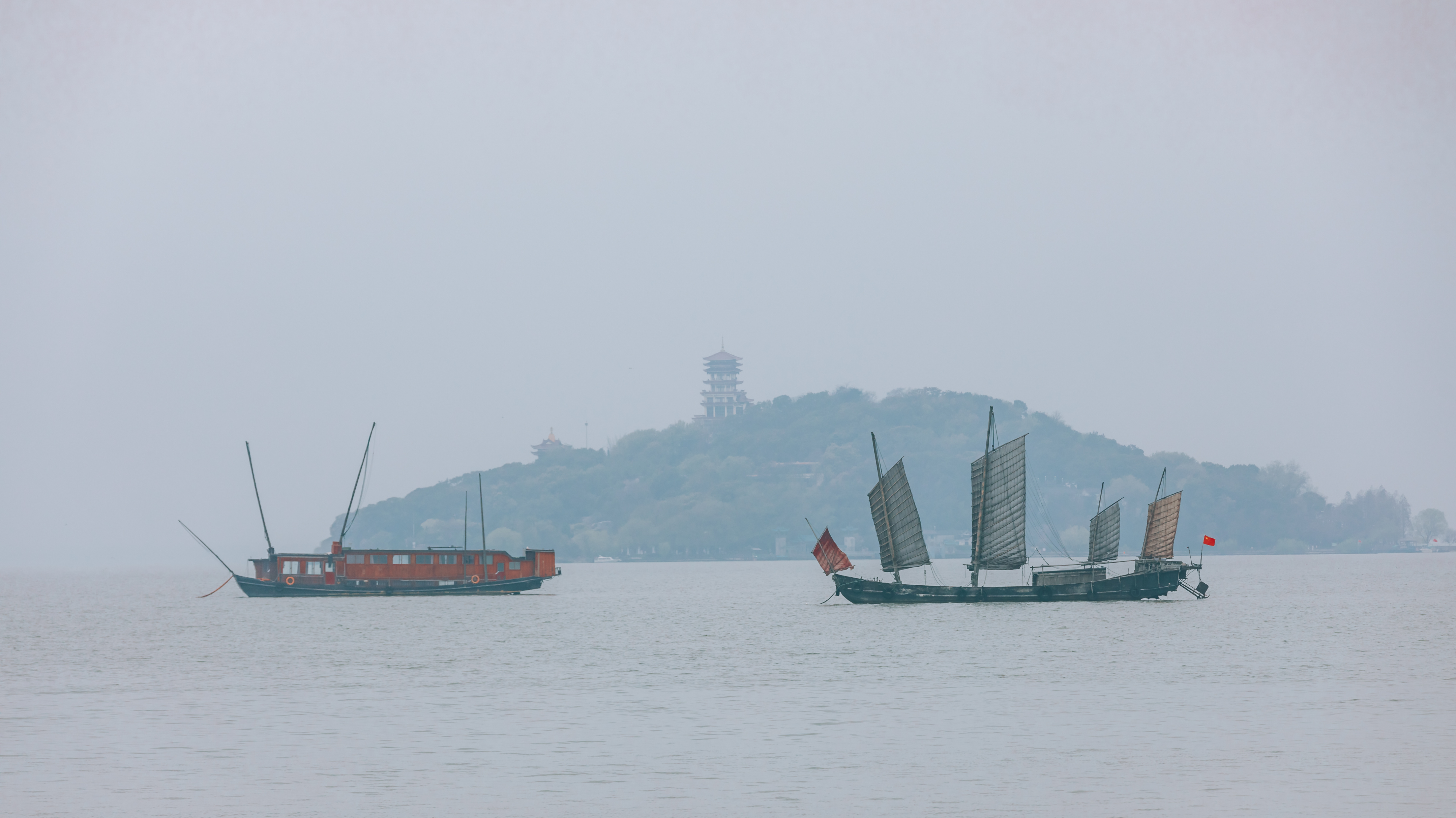 鼋头渚樱花盛宴比日本更令人沉醉,太湖鼋头渚樱花美如画