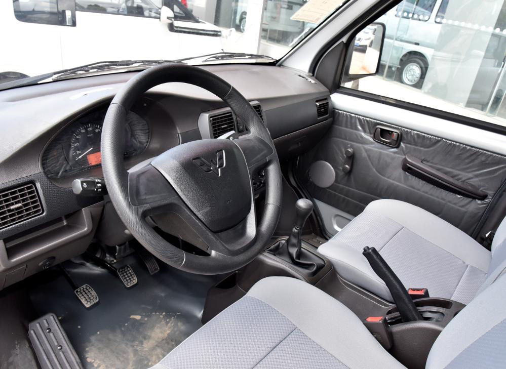 五菱荣光小卡到底怎么样,4000块钱五菱荣光小卡