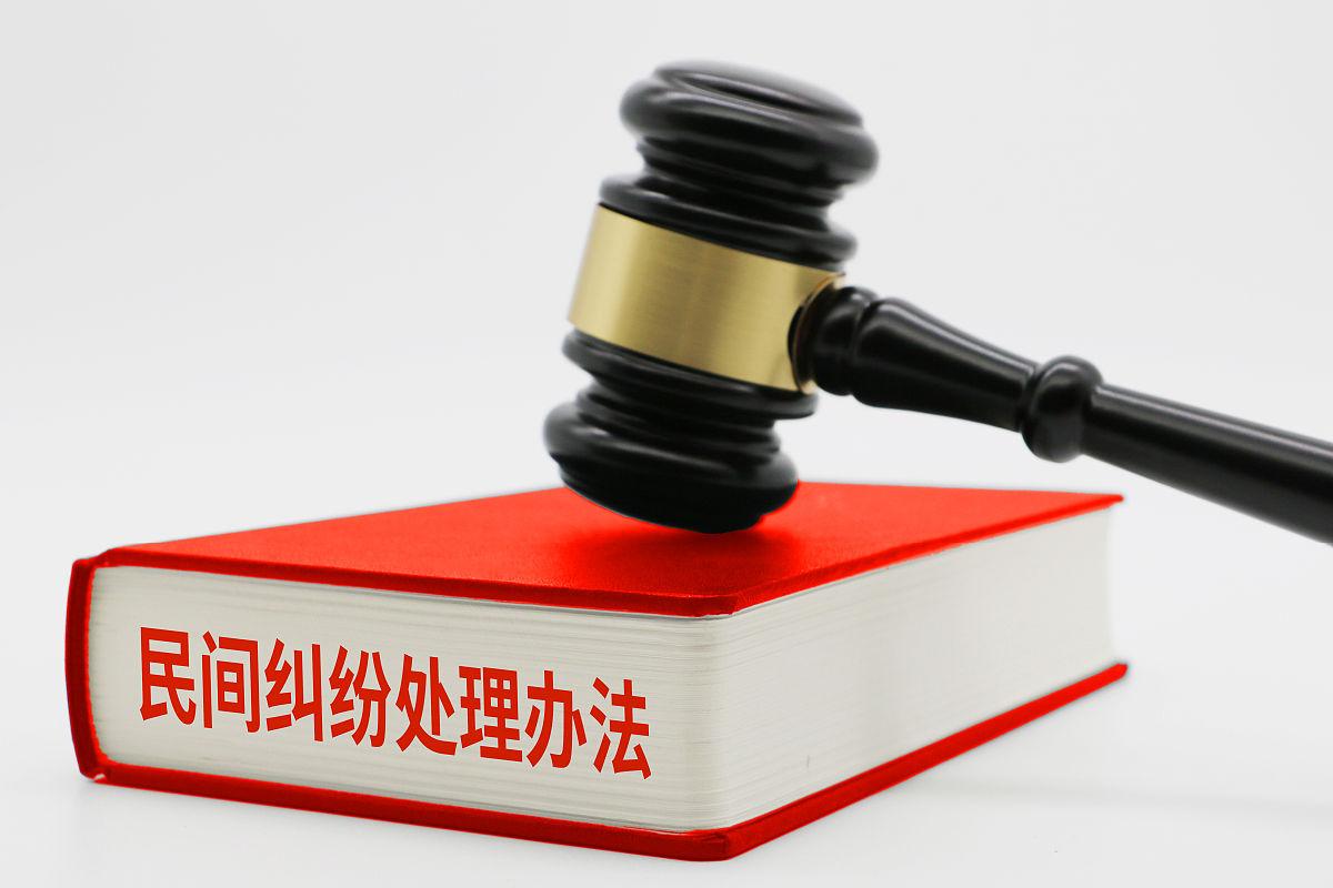 理发师把我的头发剪坏了怎么赔偿,头发被剪毁了理发店赔偿